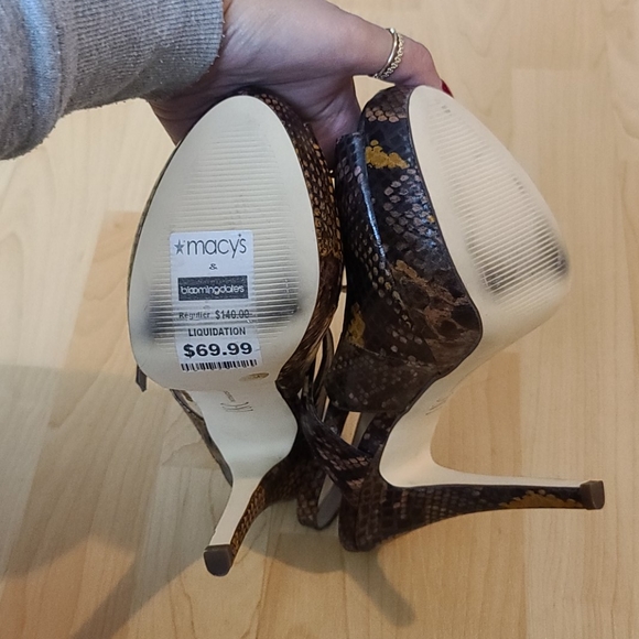 INC - International Concepts Heels - Picture 5 of 9